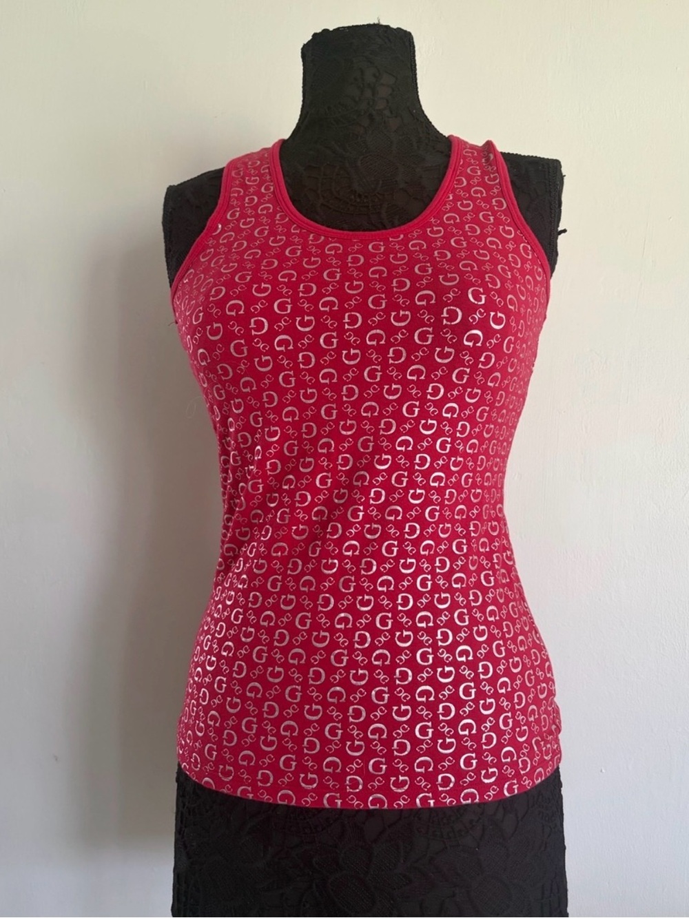 GUESS Pink Logo-Print Racerback Tank